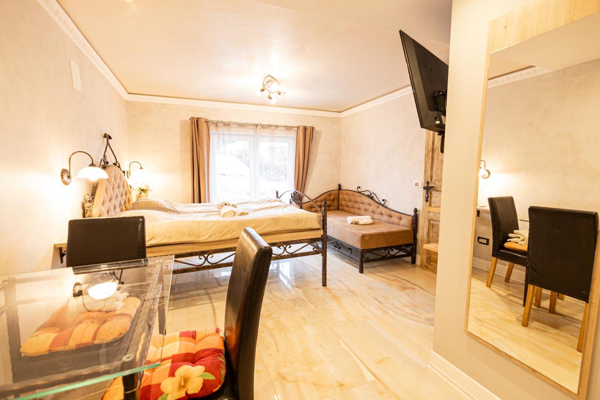 Bells Of - 3 Cosy Apartment